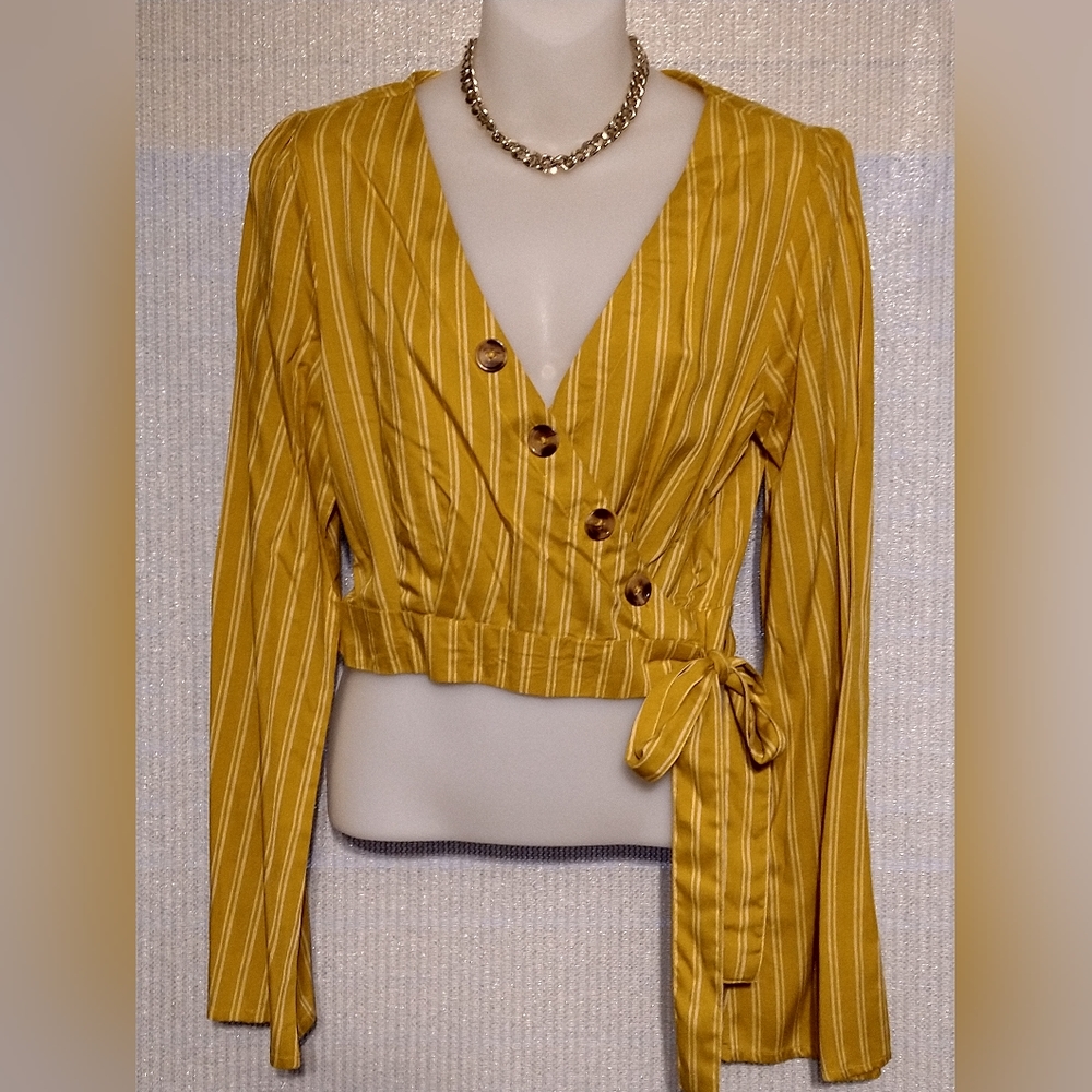 Harper Crop Wrap Top
